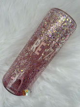 Load image into Gallery viewer, Freezing Season Snowglobe Glass Tumbler