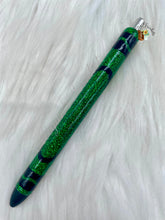 Load image into Gallery viewer, Crayon Pen
