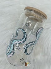 Load image into Gallery viewer, Villains Bed &amp; Breakfast Glass Libby
